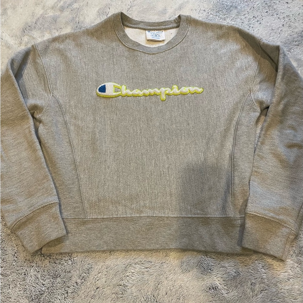 Champion Crewneck Sweatshirt - Picture 1 of 6